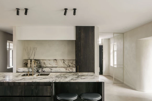 modern kitchen with marble elements and mineral floor and wall finishes modern kitchen with marble and Thalostuc