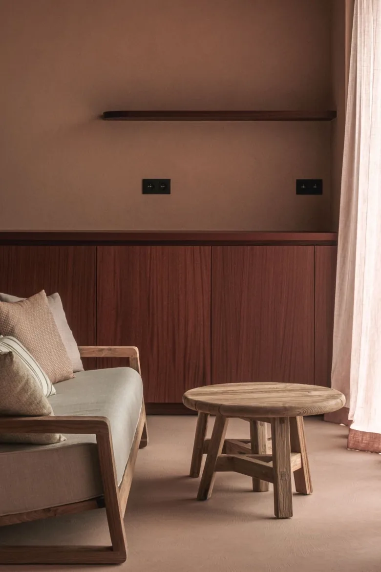 A warm interior detail finished with Odilon materials