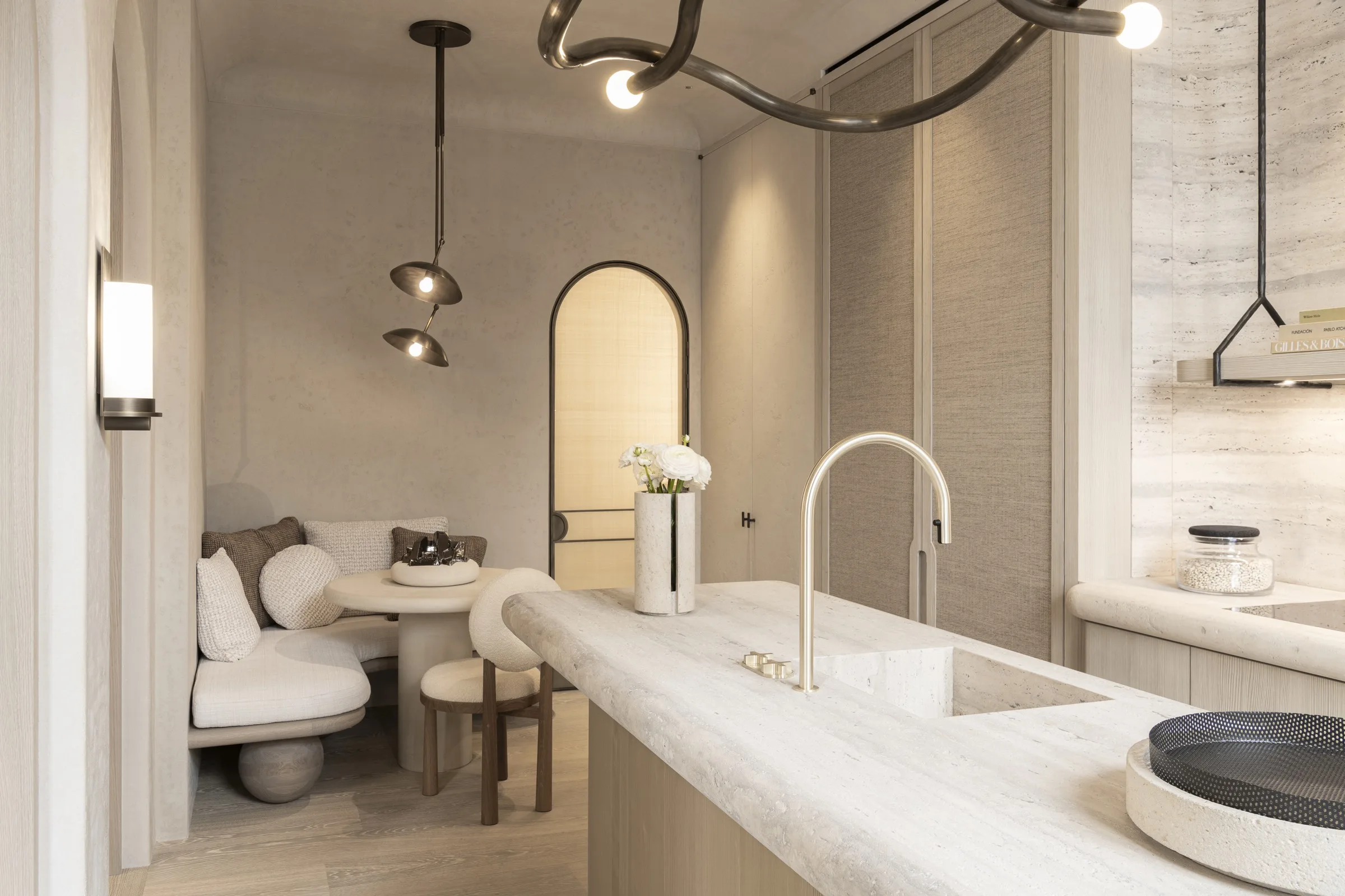 Odilon mineral wall finish in a private Paris interior