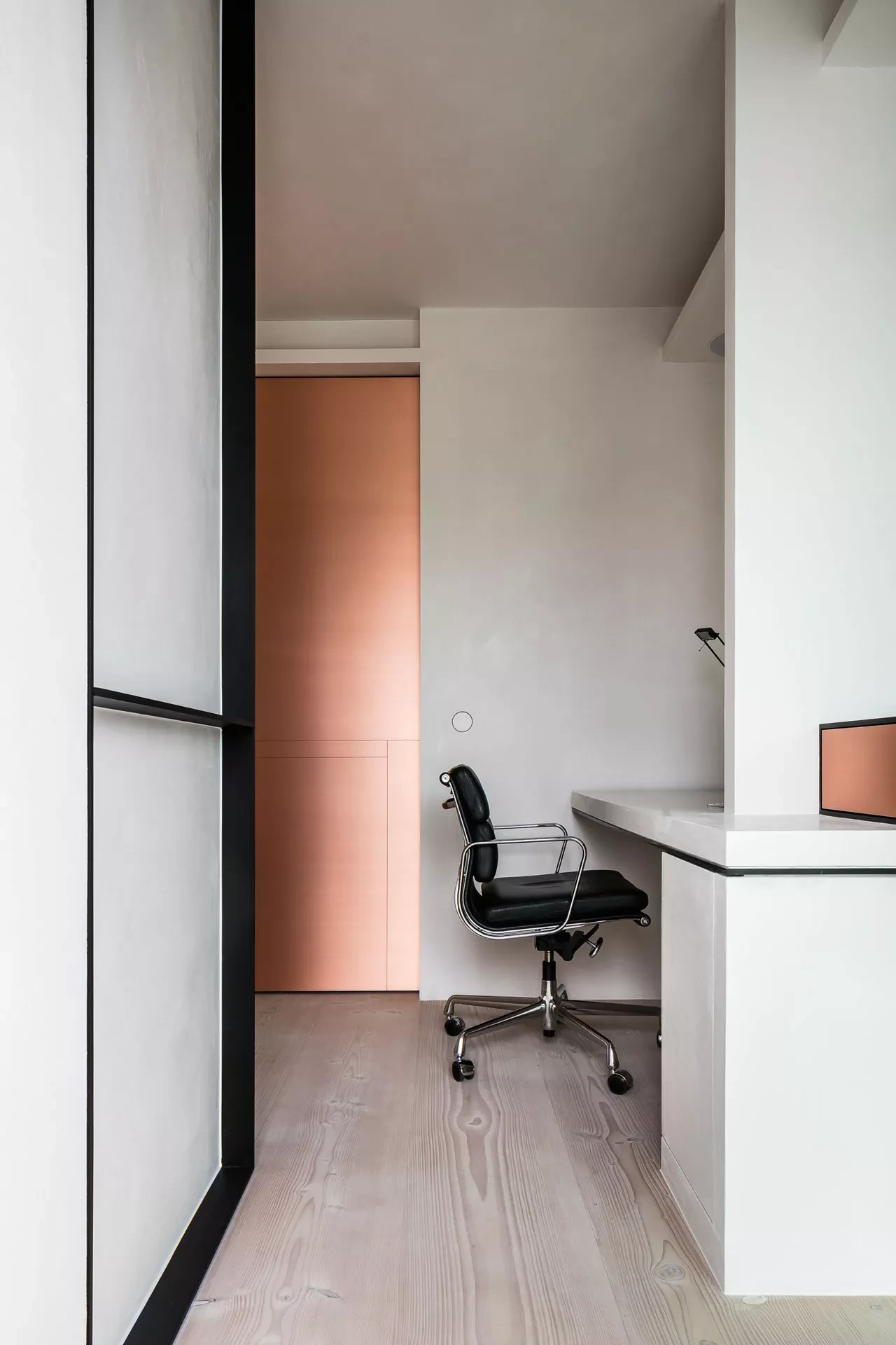 Thalostuc wall and ceiling finish