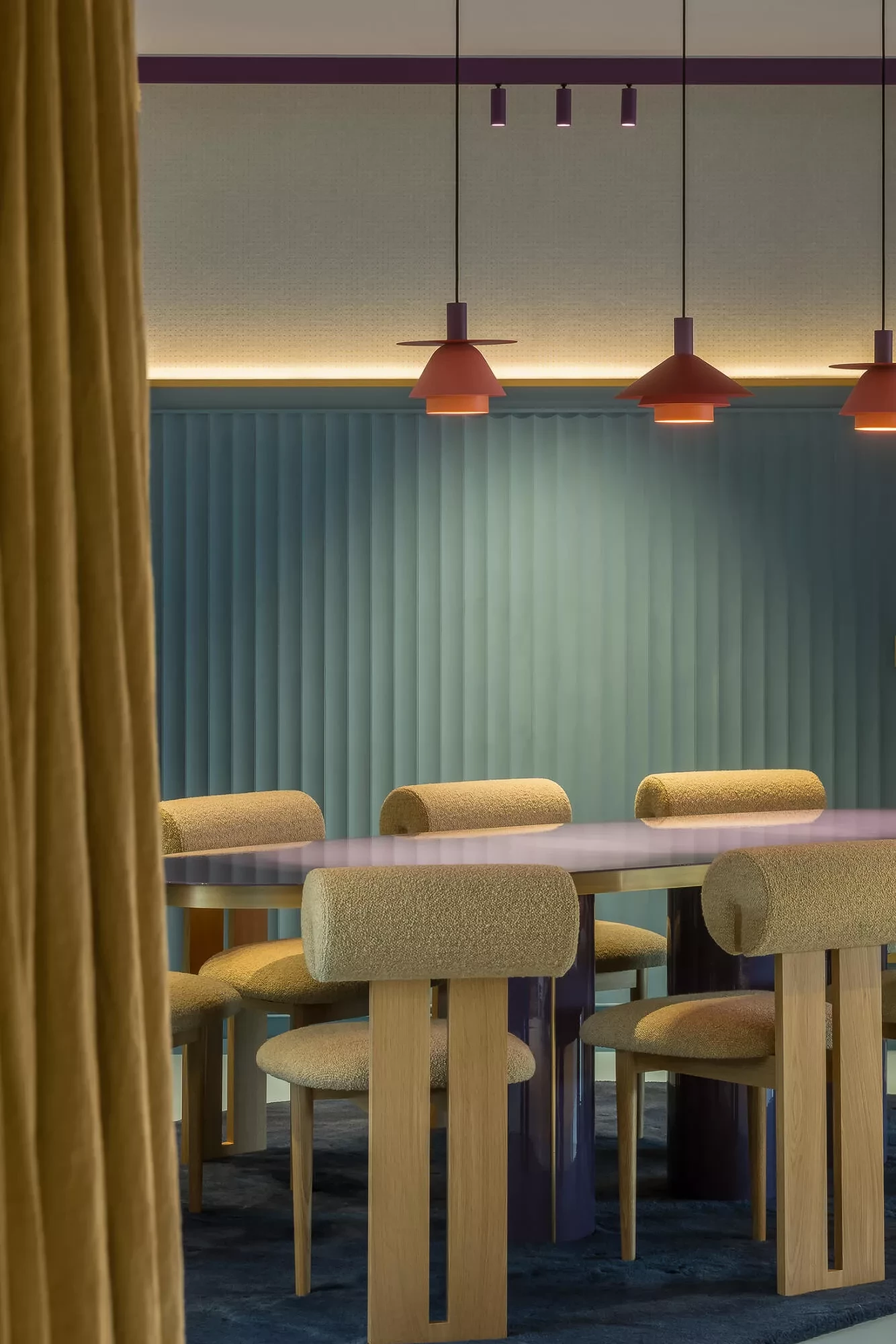 Interieur van The Hub Gent met Thalostuc